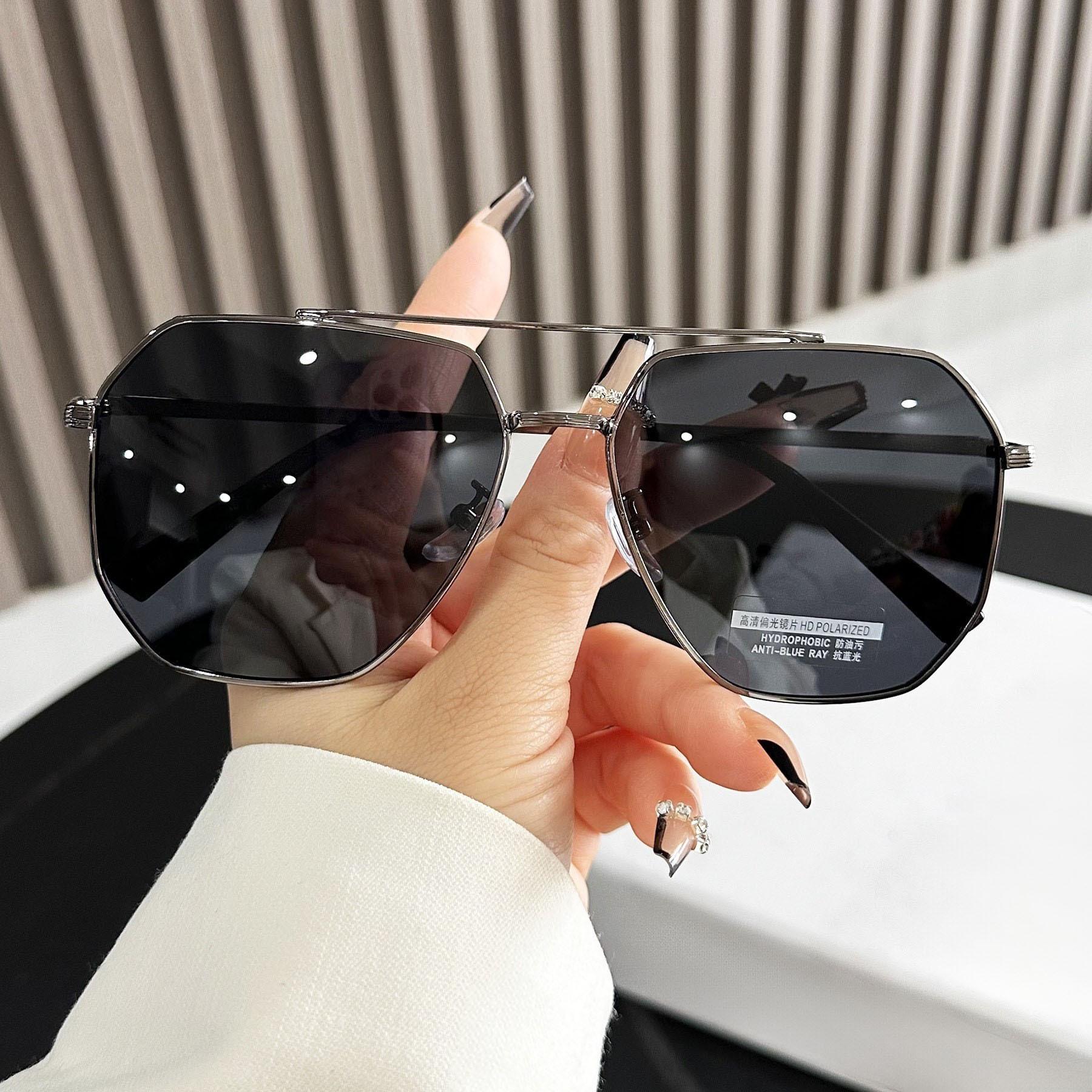 

Fashion Polarized Sunglasses Women S Transparent Gradual Change Color Sunglasses Men S Sunscreen Uv Protection Sunglasses Polarized UV protection lens