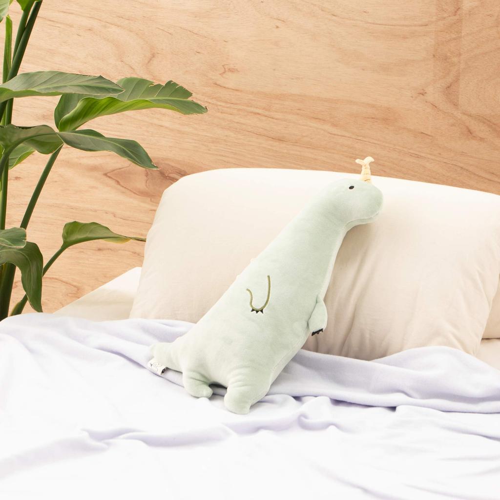 Livheart Body Roomies Scared Small Fluffy and Pillow, Party, Kyoryu, (Total Length Approx. 42cm), Squishy, 48152-51