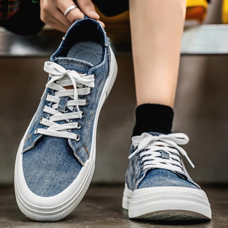 Fashion Blue Cowboy Men Shoes Fashion Comfortable Canvas Shoes Men Skateboard Shoe Breathable Lace-Up Walking Shoes Male Sneakers 39-48