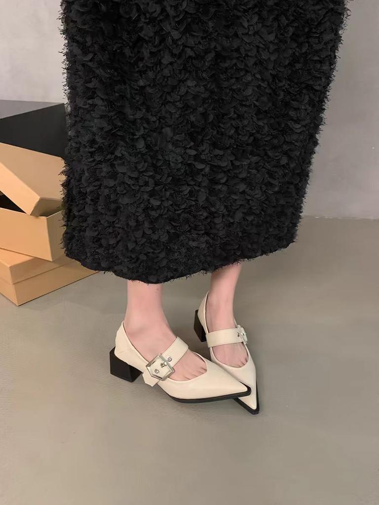 Retro spitze Mary Jane kleine Lederschuhe Damen Frühling und Herbst neu dicker Absatz mittlerer Absatz Liebe Einzel-Schuhe