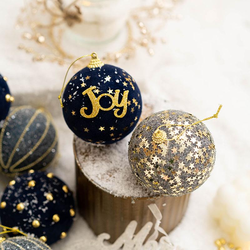 Goldfarbener Weihnachtsbaumschmuck – Hängende Kugeldekoration für Feiertage