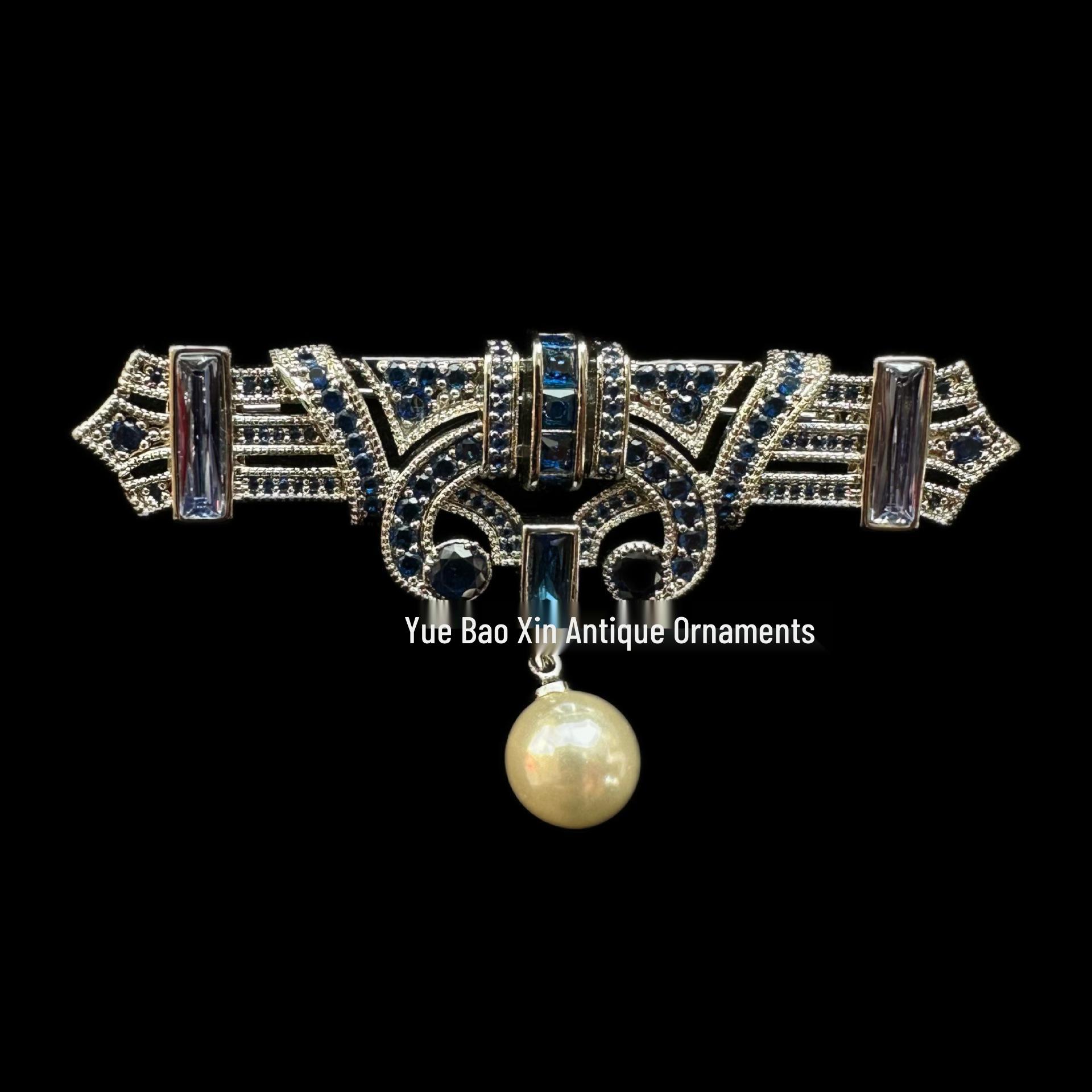 

Vintage Cubic Zirconia Brooch: Exquisite Multi-Color Accessory for Women