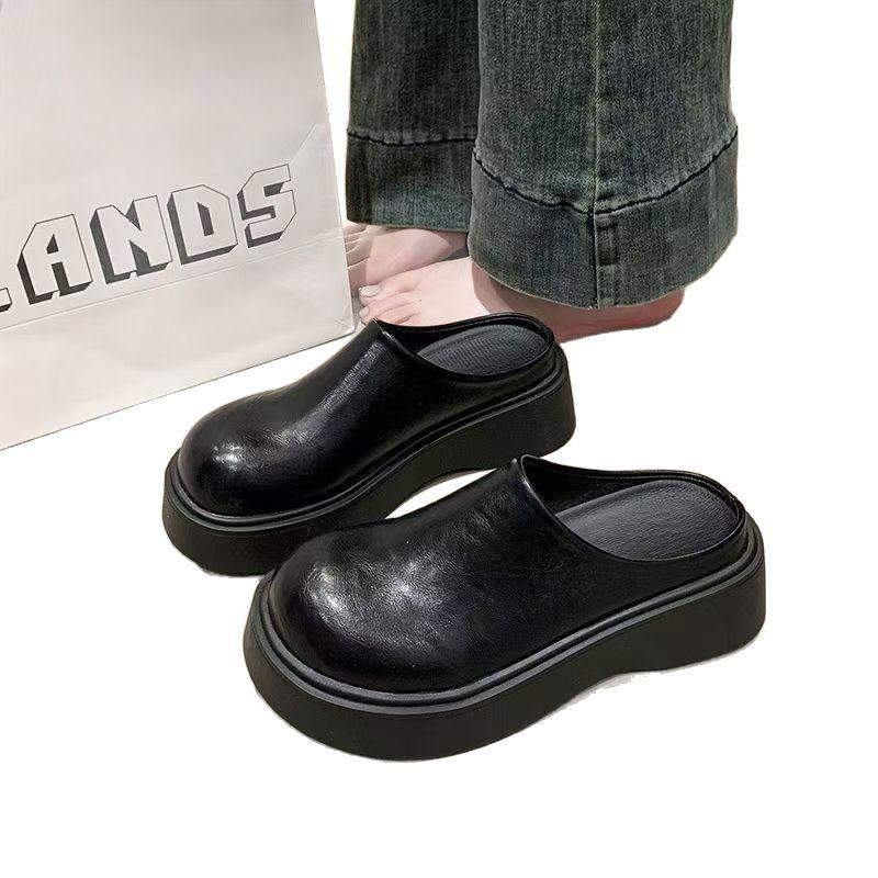 Einfarbige schlichte Internet-Berühmtheit Explosionsmodell dicker Boden erhöhend Taschenkopf Halbschuhe Damen Frühling und Sommer tragen ein Pedal faul cool Slipper