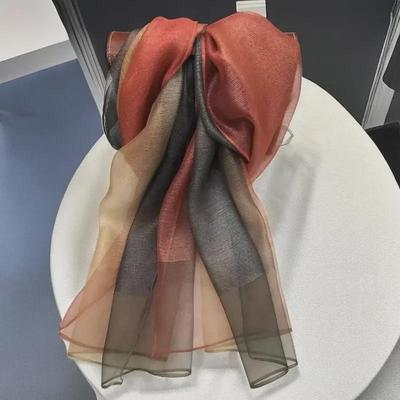 Sciarpa Sfumata Effetto Seta: Scialle alla moda primavera/estate per donna