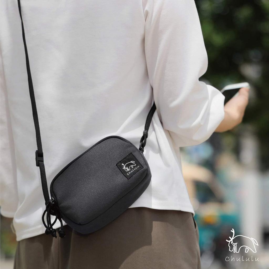 HAKUBA Chululu Holiday Multi-Pouch Camera Case, Medium, Fits Smartphones, Black, SCH-HDMPMBK