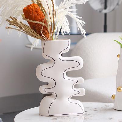 Modern Art Hand-painted Lines, Dried Flowers, Soft Decoration, Model House, Sales Office, Study Room, Irregular Vase Ornaments