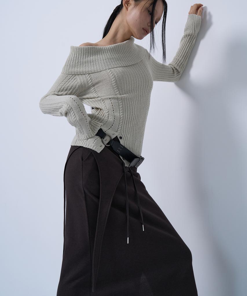 G Museum Cut-Out Maxi Long Skirt (Deep Brown)