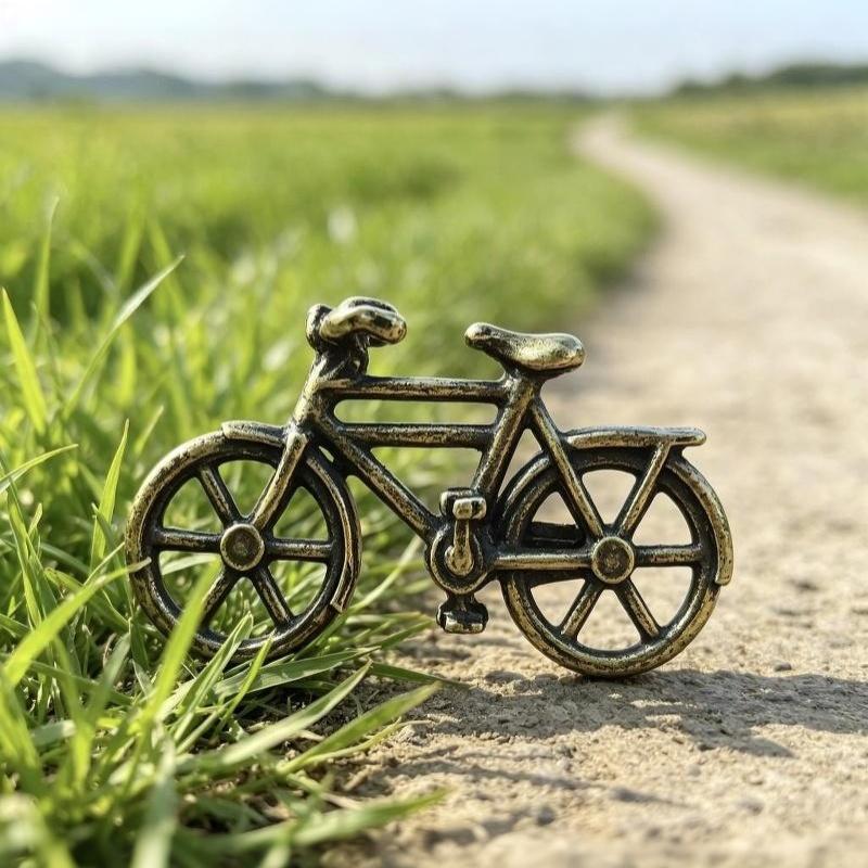 Miniaturowa Figurka Roweru ze Stopu Metalu Retro Antyczny Wykończenie Wykwintny Szczegół Wystrój Domu Prezenty Dla Miłośników Kolarstwa