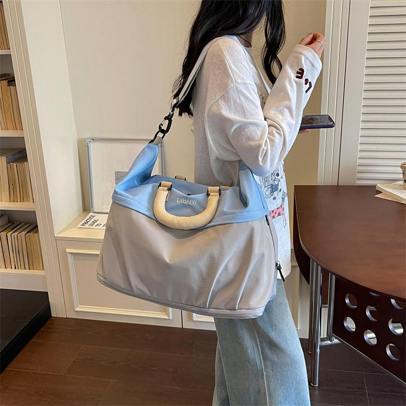 Large Capacity Portable Luggage Bag Large Capacity Travel Bag Lightweight Storage Sports Fitness Bag