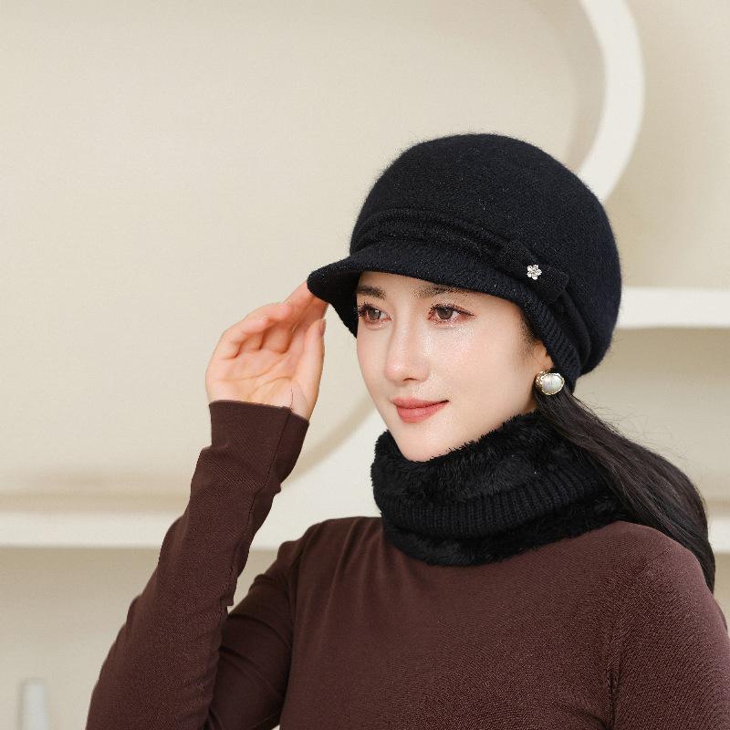 

Зимняя шерстяная вязаная шапка с защитой ушей для пожилых женщин Hat Only