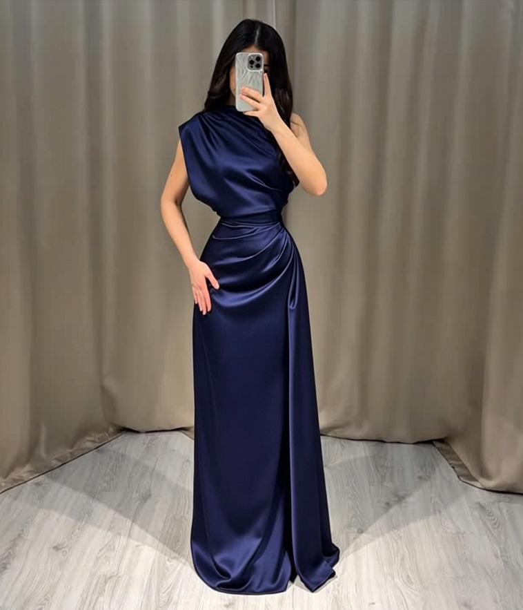 Satin Round Neck Pleated Waist-Cinching Elegant Evening Gown 2026
