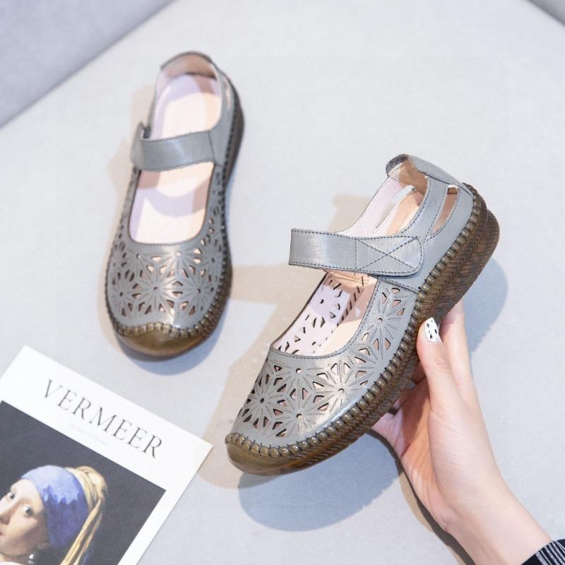 

Мамині сандалі жіночі літні шкіряні м яка підошва середній плоский хід вуличне взуття нові дірчасті туфлі жіночі середнього віку та літні підошва з яловичої жили 41 сірий колір