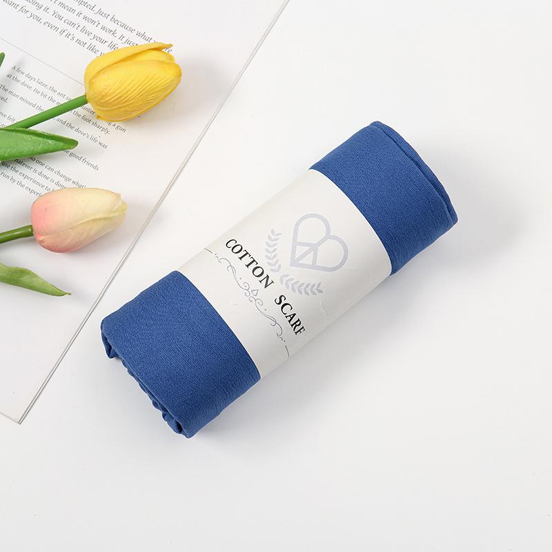 Autumn and winter new micro-elastic crumpled cotton blended long towel right angle lock edge polyester headscarf hot-selling solid color scarf