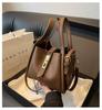 Women's Retro Fashion Bucket Bag - 2025 Autumn/Winter Vegetable Basket Handbag & High-End Niche Messenger Bag