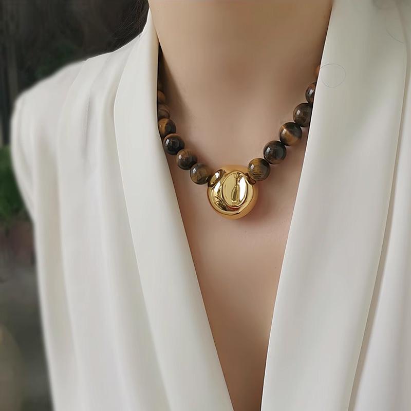 

Luxury Tiger Eye Beaded Necklace with Metal Pendant