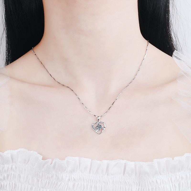 Moissanite Collarbone Chain S925 Sterling Silver Necklace Women's Eternal Heart Pendant Valentine's Day Jewelry Gift