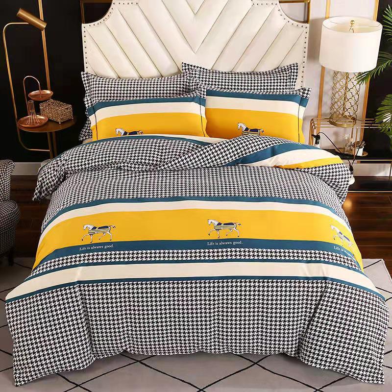 Soft and Skin-friendly Single Print Duvet Cover & Brushed Bed Sheet - 1.5 Meter