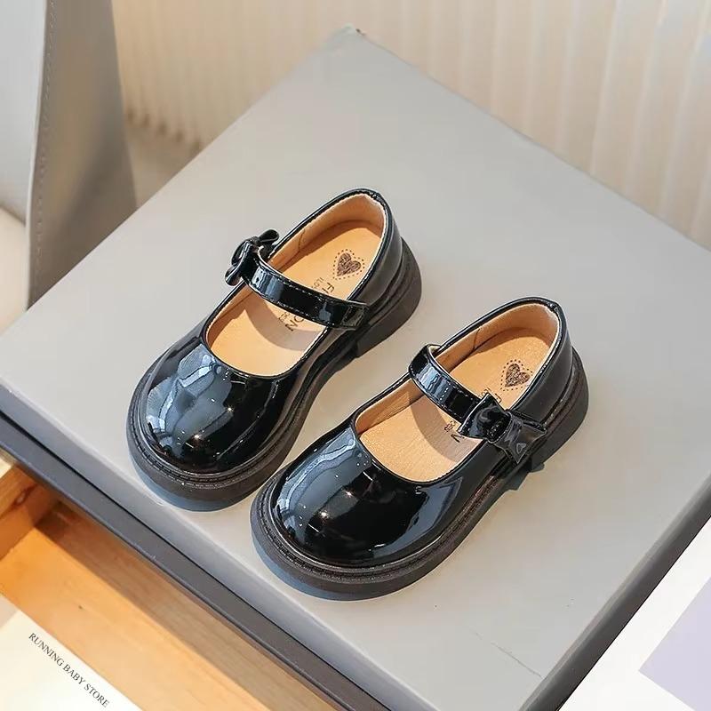 

Brightly and Smooth Patent Leather Shoes Child School Girl Solid Dress Shoes Girls Leisure Park Walking Shoes for Student I04234 23 чорний