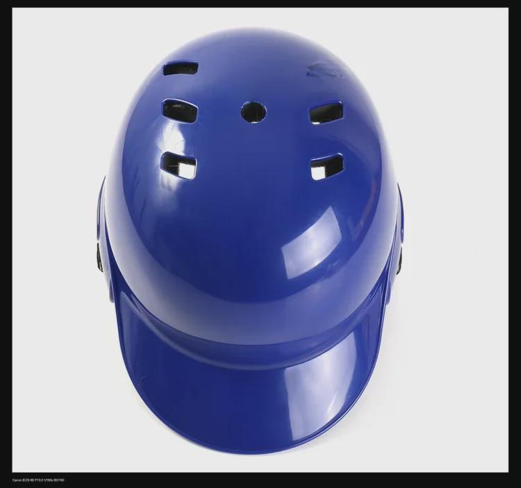 Baseballhelm mit zwei Ohren und Maskenschutz