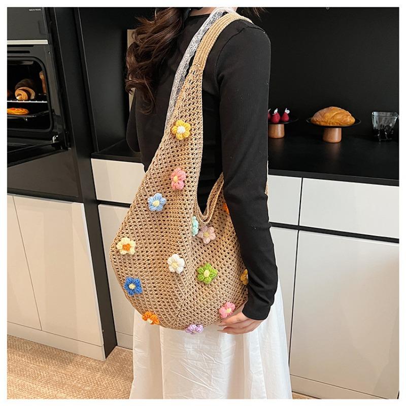 New Handwoven Bag Women's Small Fresh Casual Large Capacity Shoulder Bag Personalized Flower Hollow Handbag