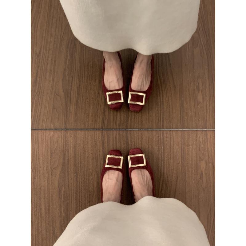 Versão coreana de sapatos Mary Jane de camurça com fivela quadrada de metal ano com saia vento suave da noite sapatos de salto único mulheres