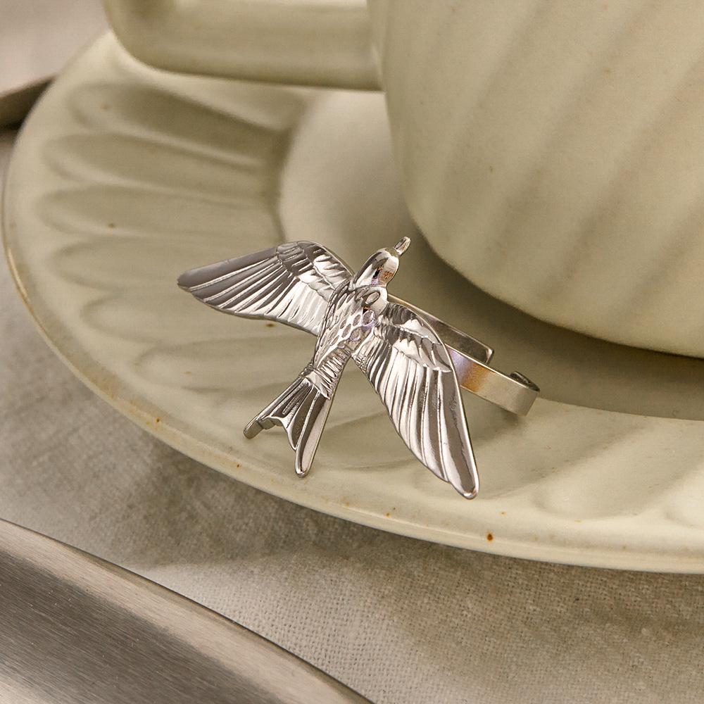

Luxury European & American Titanium Steel Ring - Colorfast Stainless Steel Jewelry