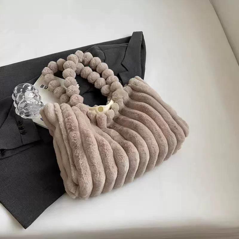 

Yogodlns Модная дизайнерская сумка-тоут из искусственного меха для женщин, сумки на осень-зиму, плюшевые сумки через плечо на плечо 38x13x27cm серый