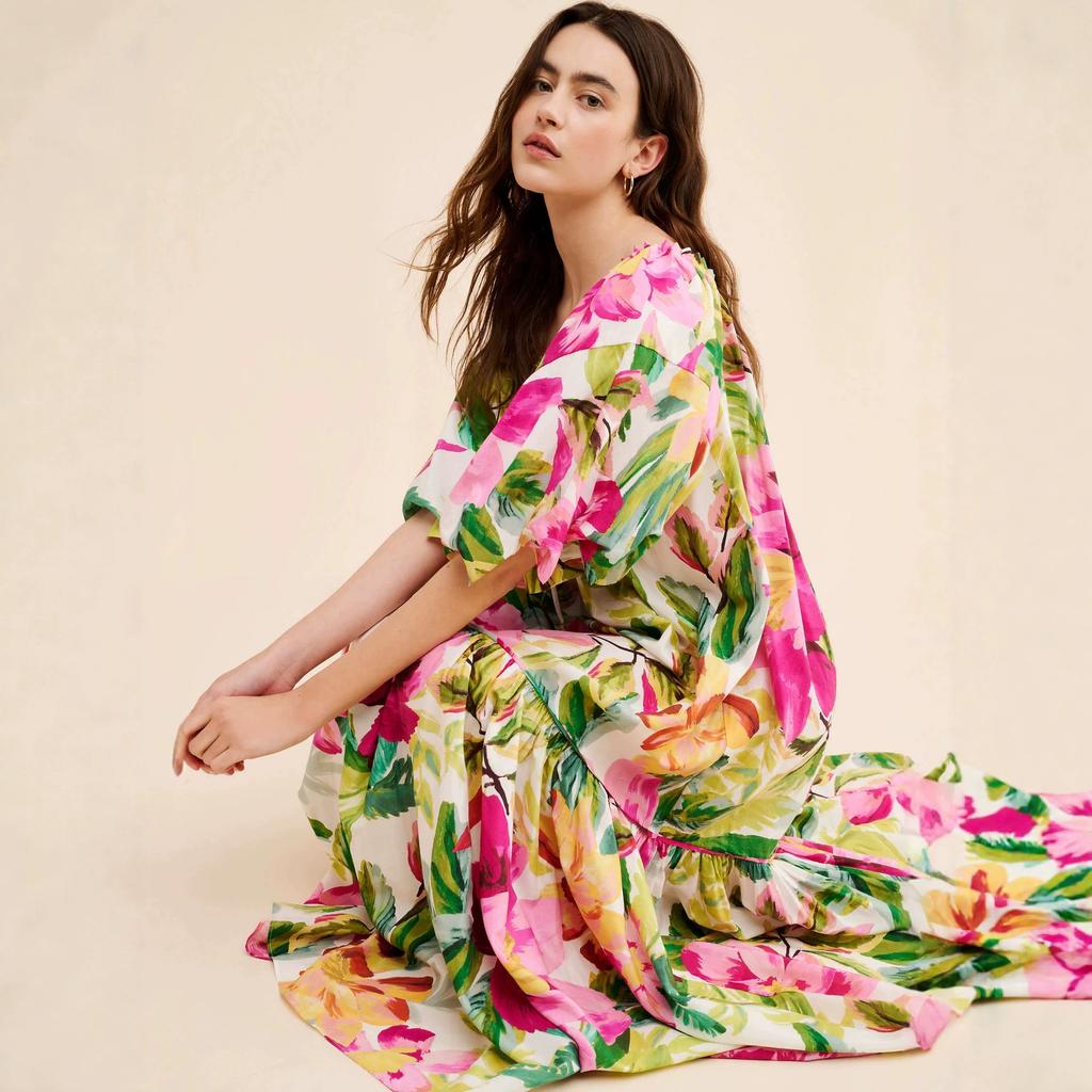 French romantic big flower print square neck bubble sleeve exquisite dress loose and thin holiday style big swing dress