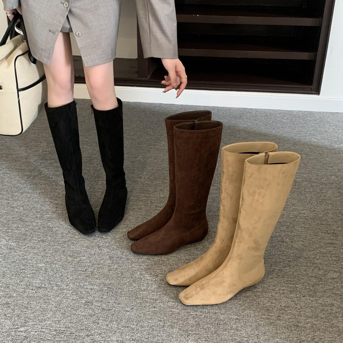 

2025 новые замшевые сапоги-чулки с квадратным носком, на низком скошенном каблуке, с боковой молнией, рыцарские женские сапоги 39 кофейный