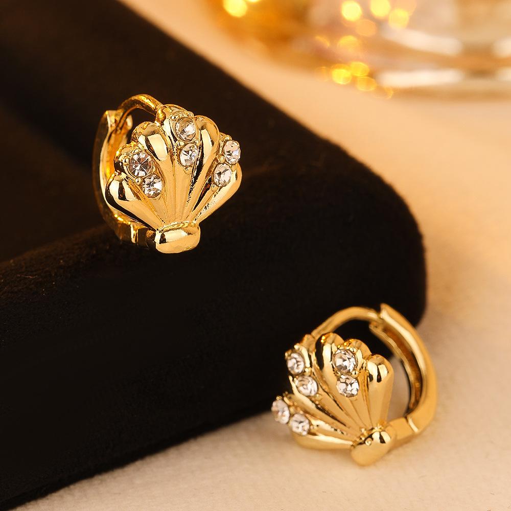 Europäische und amerikanische neue personalisierte Ohrringe mit einem hochwertigen Gefühl, Muschelohrringe für Frauen