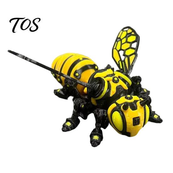 Gift for Gadget Lovers Articulated Bee Statue, 3D Printed Movable Joints Insect Figurine Car Animal Figure Dashboard And Desk Decor, Lightweight