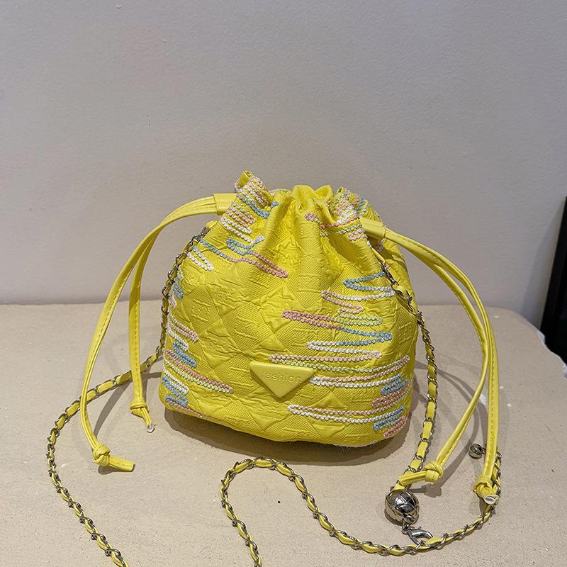 

High-value women s bag 2025 new fashion niche commuter versatile chain bag foreign style shoulder messenger bucket bag жёлтый