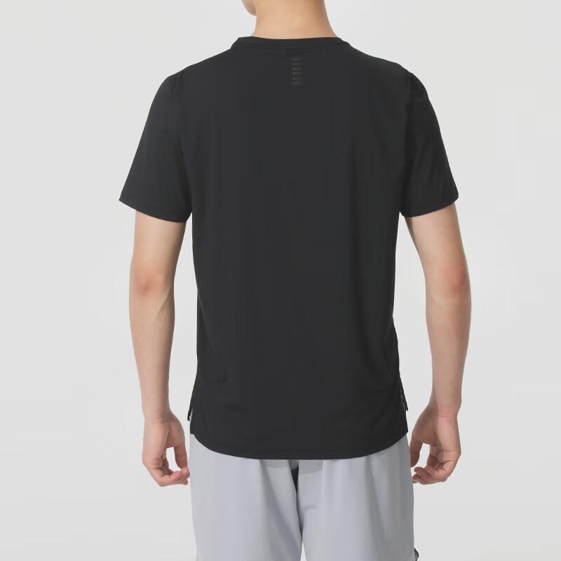 Under Armour Men's Round Neck Short Sleeve Training T-Shirt