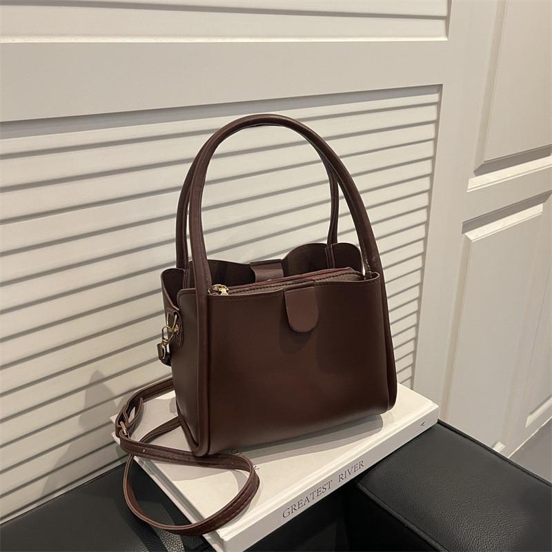 Pu Water Bucket Bag For Women With Large Capacity And Zipper Closure For Daily Use