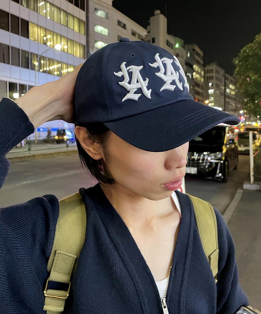Ieldeobeulyukei La Embroidered Ball Cap Navy