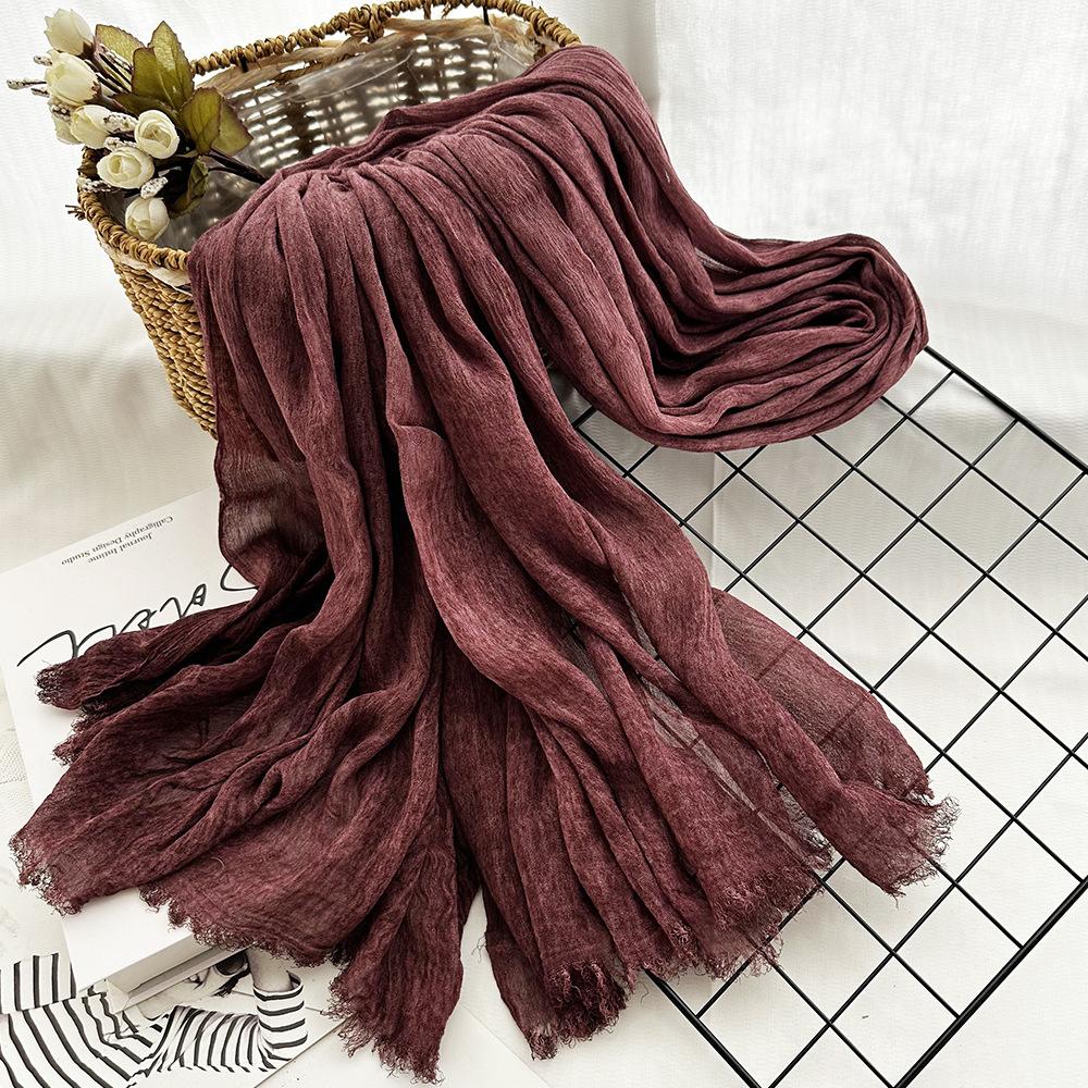 Personalized Hand-painted Cotton Scarf Women's Short Beard Gradual Change Color Travel Shawl Yunnan Dali Blue and White Tie-dyed Silk Scarf