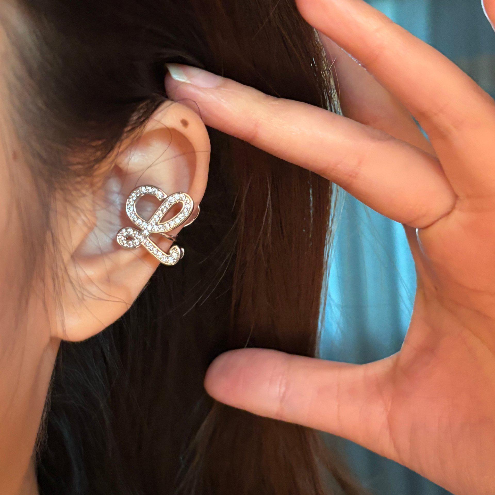 Минималистичный геометрический двойной кафф с цирконами - Не требует прокола