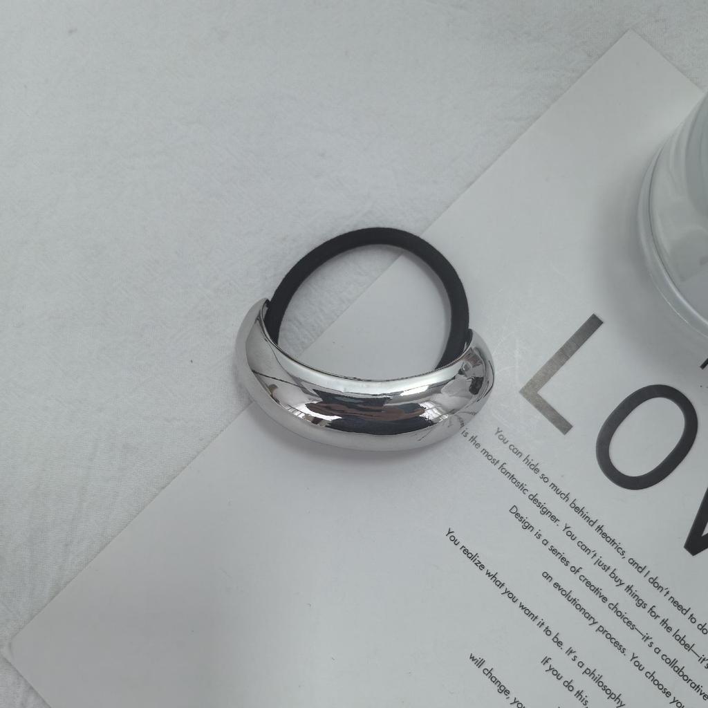 Stylish U-Shaped Alloy Hair Tie: High-End European & American Ponytail Holder with Cool Round Head Design.