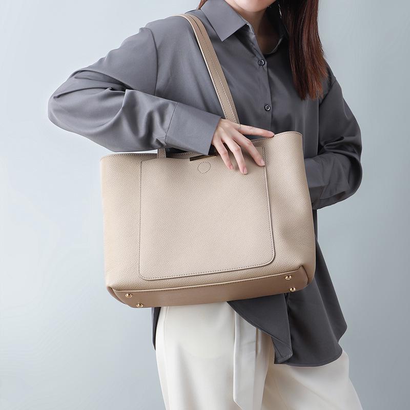 Women's 2025 Winter Fashion Genuine Leather Versatile Shoulder Tote Bag