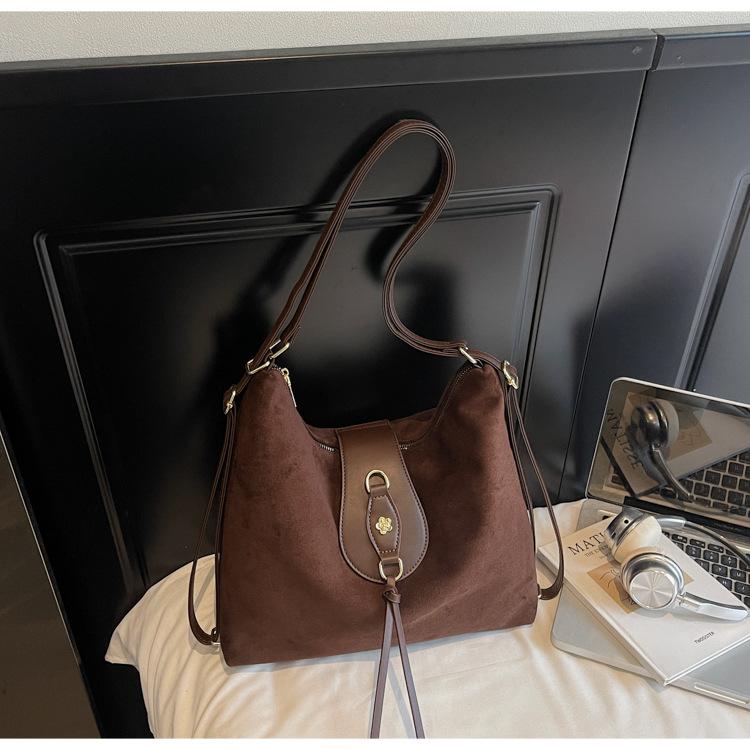 

Pu retro tote bag 2025 new trend high-end commuter underarm bag large capacity fashion women s backpack