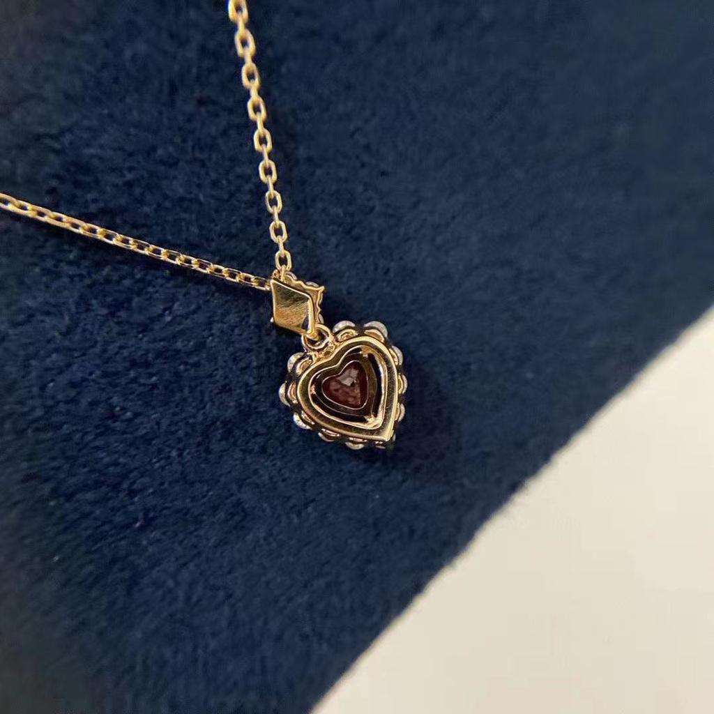 Golden Temperament Necklace Creative and Elegant Variety of Exquisite Necklace Crystal Love Necklaces