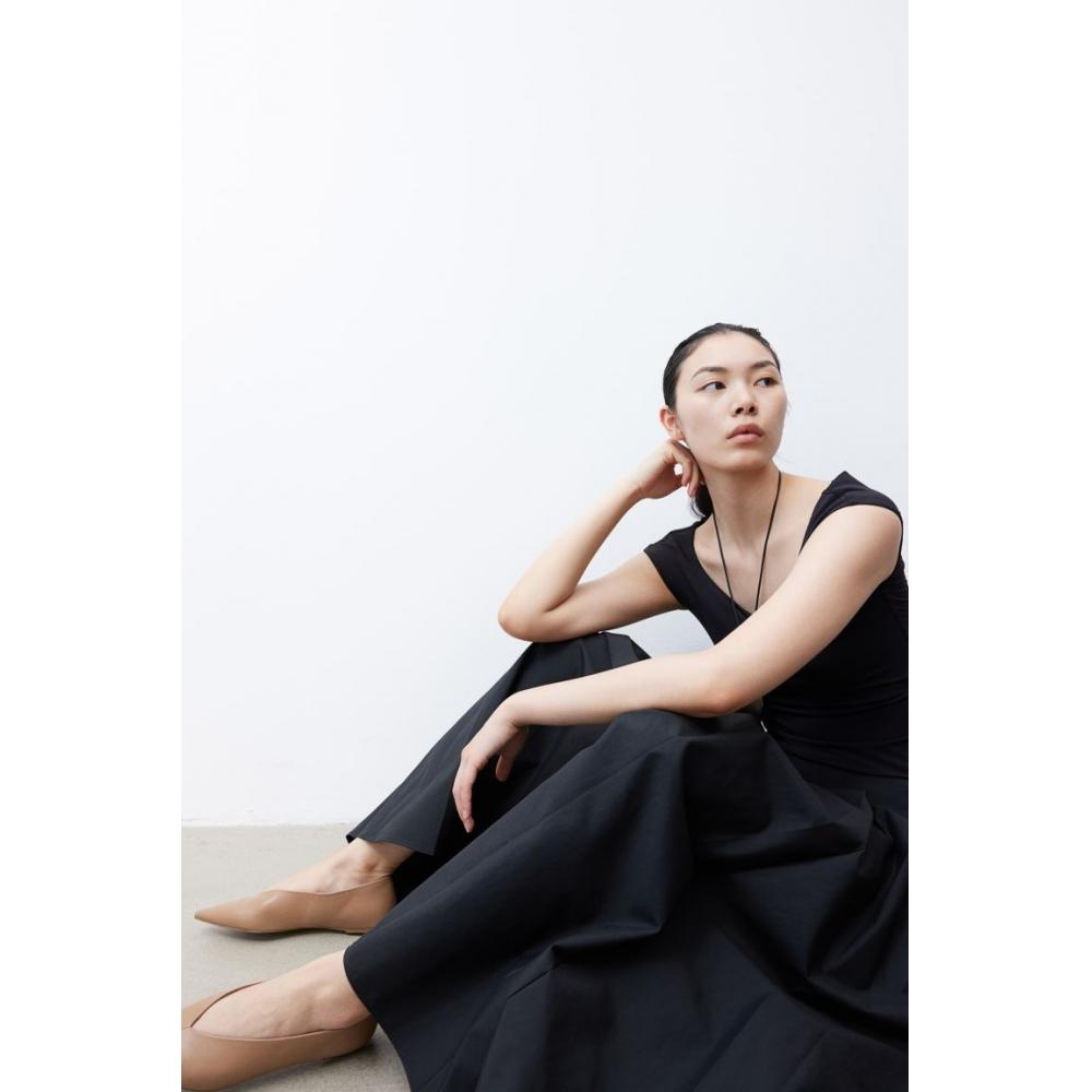 

Топ с вырезом HM Ballerina, черный