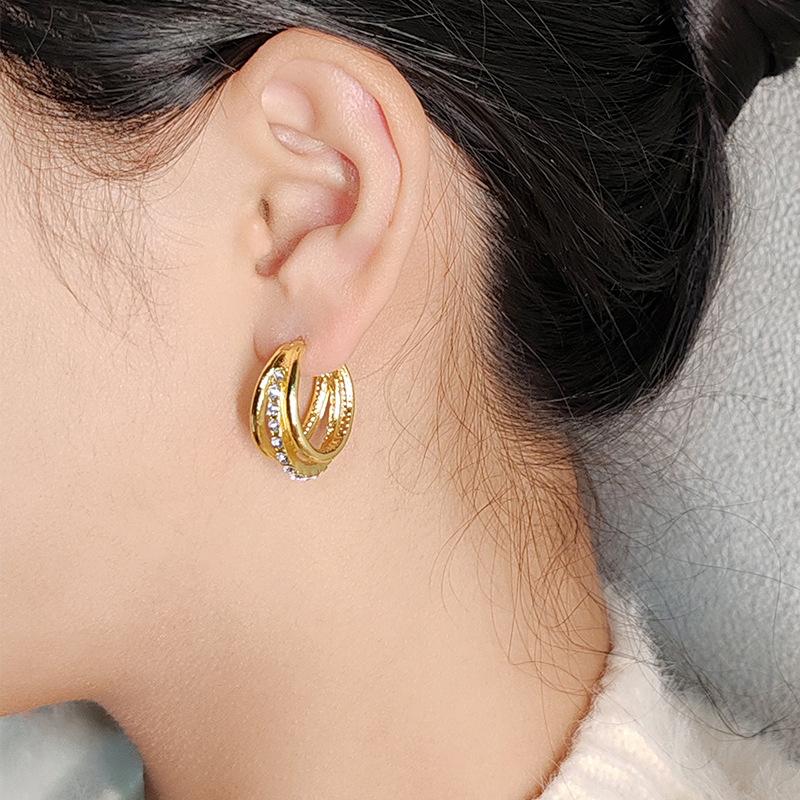 

Серьги Dongdaemun Fashion Diamond Three Circle Серьги Корейский Темперамент Универсальные Серьги Женщин