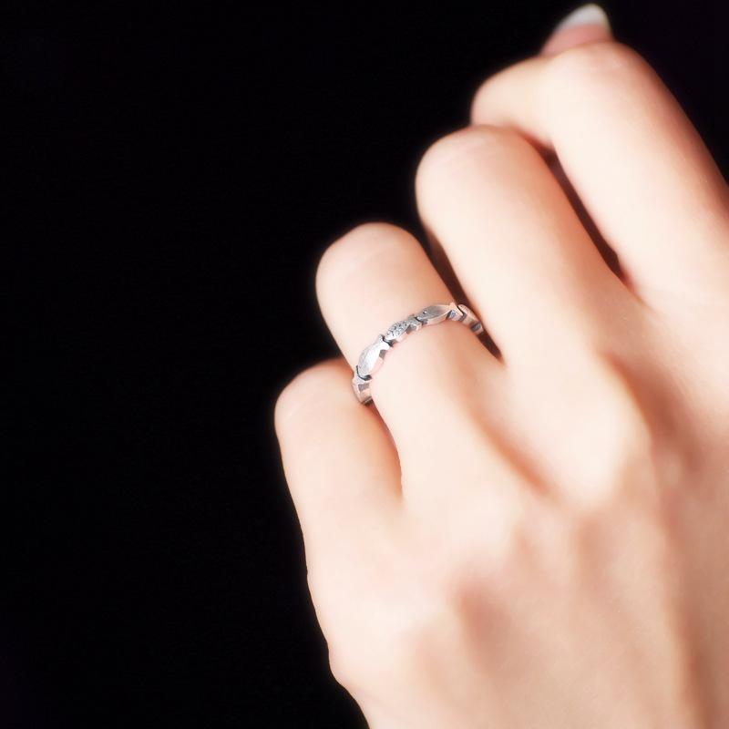 Yintai Fei Thai Abundance Silver Ring: Artistic Fish Motif, Single Loop Thin Band, Fresh and Simple Design