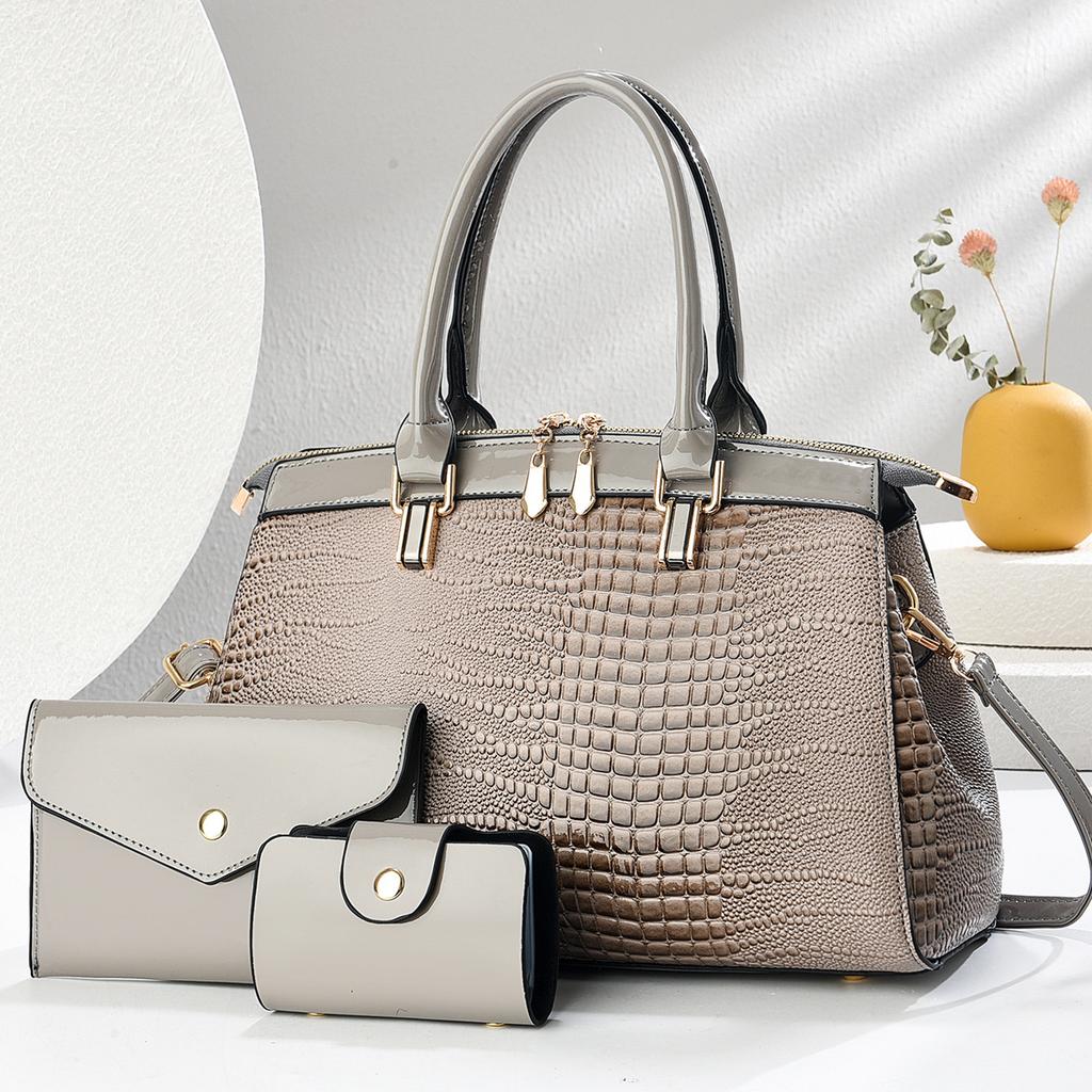 New Fashion Women's Bag Europe and The United States Fashion Middle-aged Women's Bag Crocodile Pattern Bright Leather Women's Bag Handbag