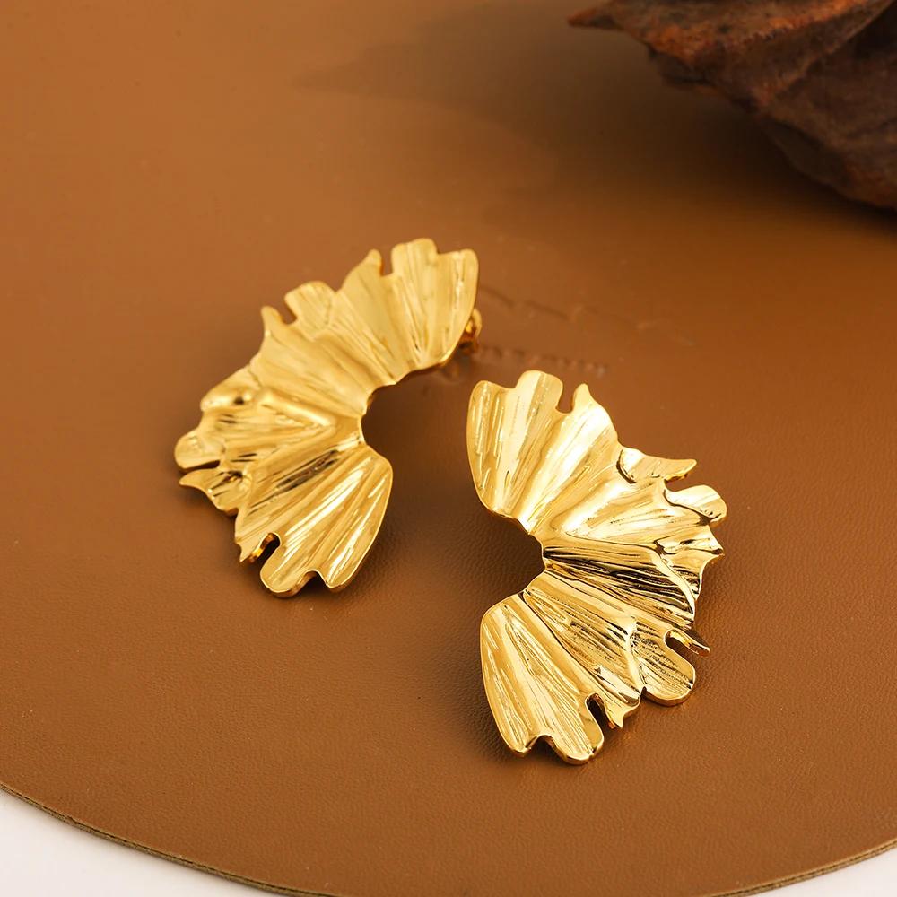 Punk Exaggerated Gold Plated Wrinkled Leaf Earrings For Women Symmetric Fan-shaped Statement Earring Vintage Zircon