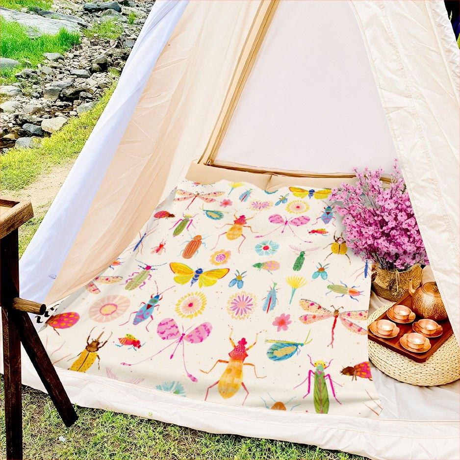 Botanical Insect Garden Blanket Reversible Flannel Throw for Nature Lovers AllSeason Comfort Wildlife Wonder Gift