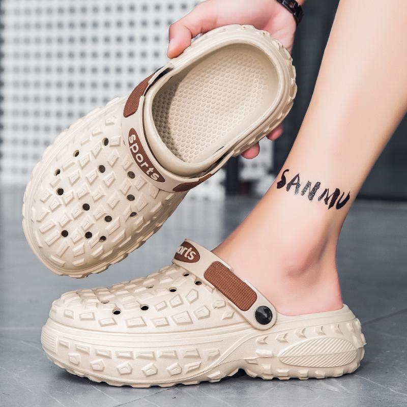Fashion 2025 Summer New Slippers Men Outdoor Garden Clogs Male Casual Shoes Fashion Luxury Sandals Comfort Home Soft Slippers 40-45