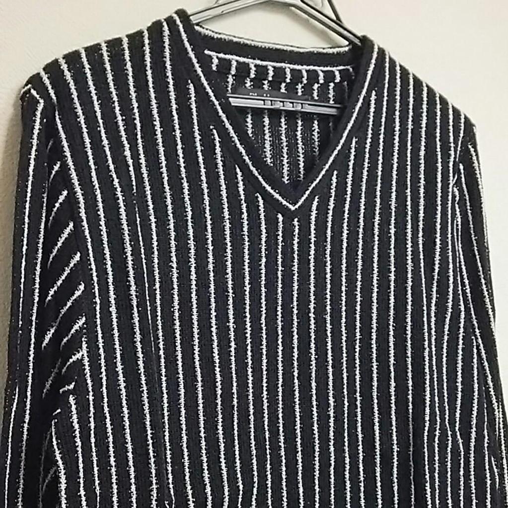 [USED] For y2k, hosts, and visual kei fans! Black by Vanquish/Striped Sweater