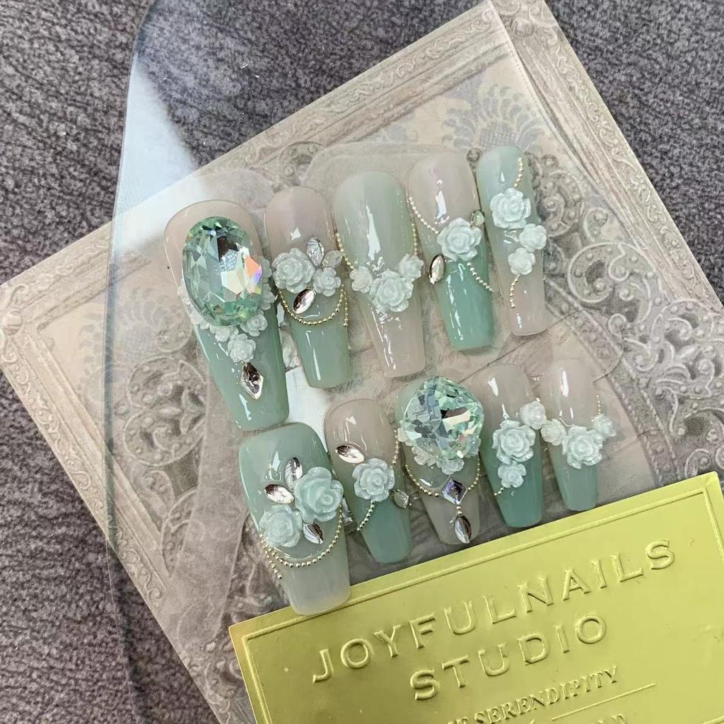 En gnutta grönt kameliate på sommaren: Trollkarlen från Oz K9 Transparent Diamant Lösnaglar